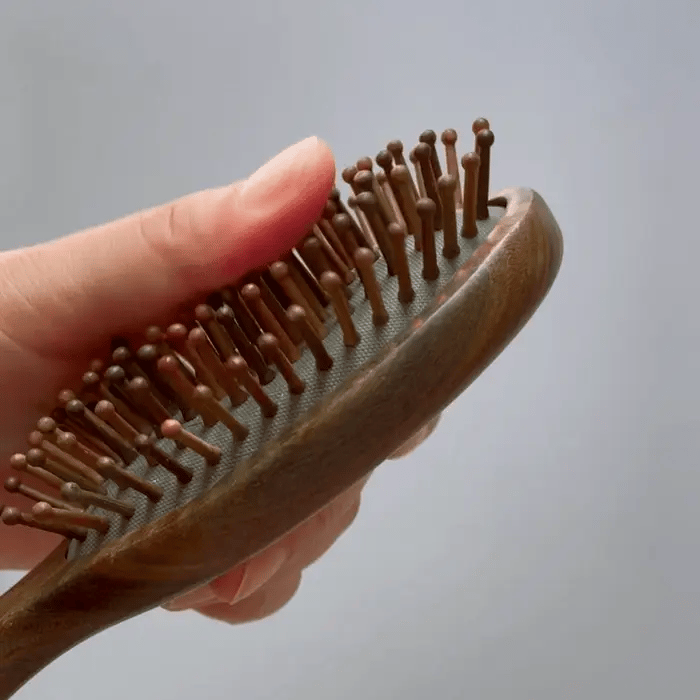 Premium Sandalwood Hairbrush - Oval